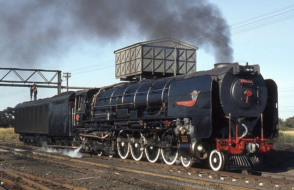 SAR Class 25 3511 (4-8-4) NBL 27371Location: Hartswater
